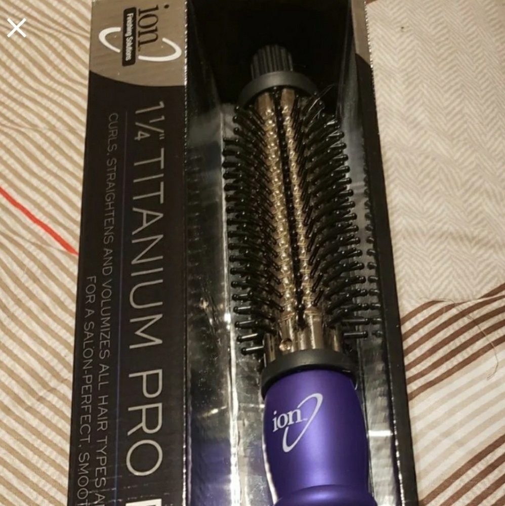 ion Titanium Pro Brush Iron